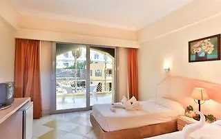 Aqua Fun Club Resort 3*