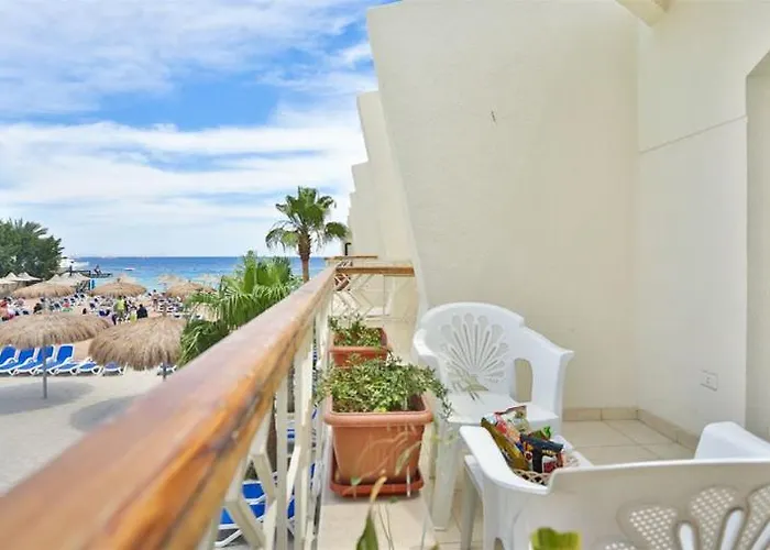Aqua Fun Club Resort 3*