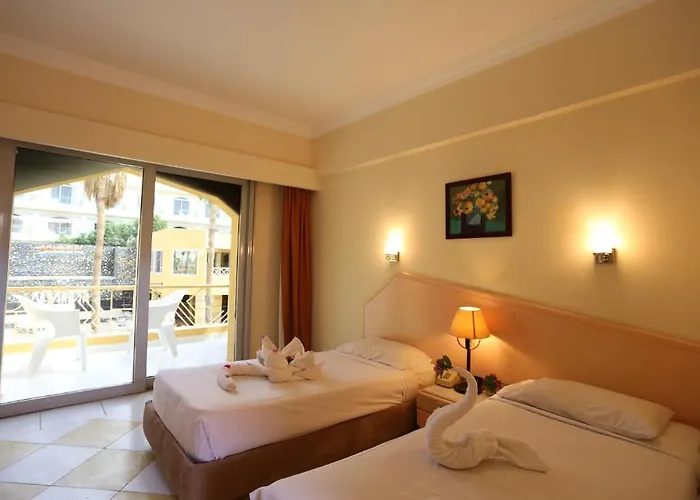 Aqua Fun Club Resort 3*